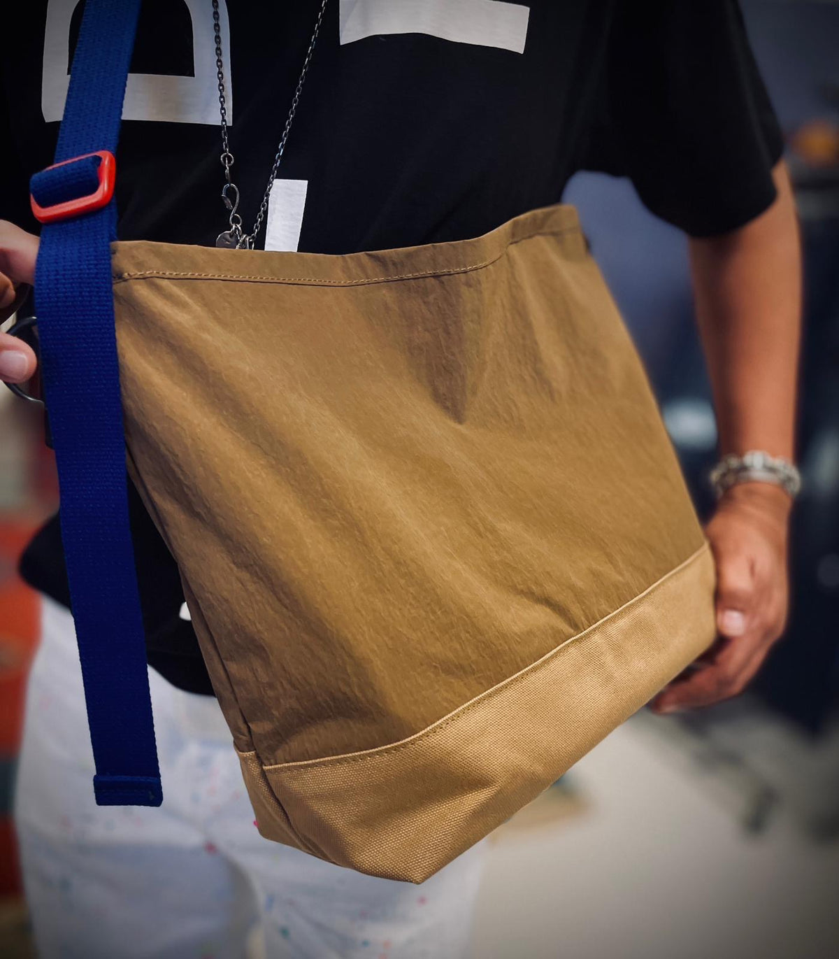 Sling Bag Recycled Nylon