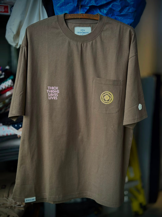 T-shirt: Thick Thighs Saves Lives
